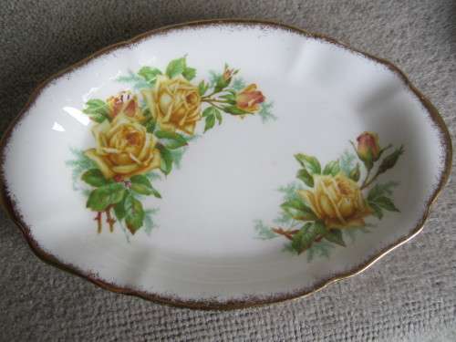 ROYAL ALBERT "TEA ROSES" TWO SERVING DISHES