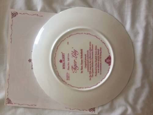 ROYAL ALBERT TIGER LILY 8` LIMITED EDITION COLLECTABLE PLATE BY SARAH ANNE SCHOFIELD