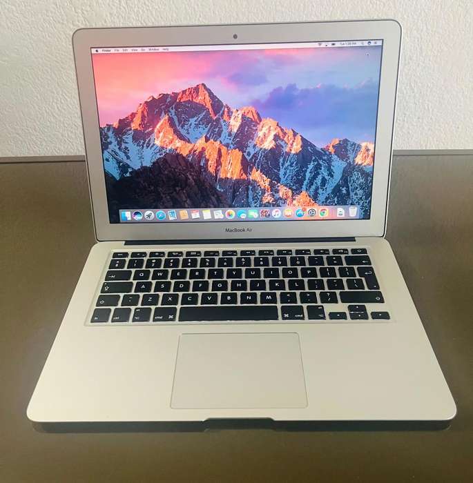 Macbook Air (13-inch, MID 2011) | 4GB RAM | 128GB