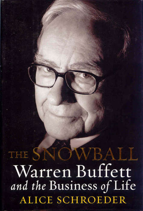 The Snowball - Warren Buffet And The Business Of Life ( Hard Cover )