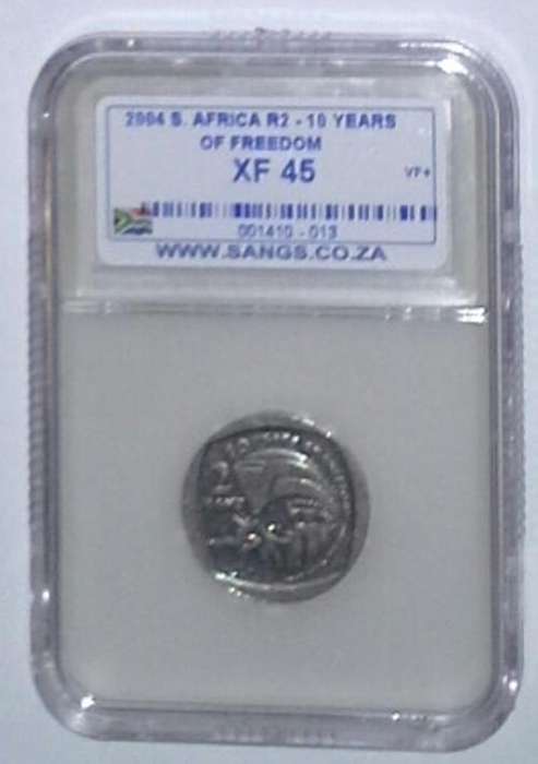2004 South Africa 10 Years of Freedom R2 Coin SANGS Graded XF 45
