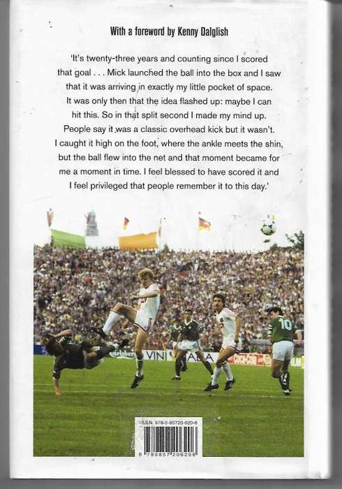 Walk On, My Life in Red - Ronnie Whelan: My Autobiography - Liverpool Player (Hardcover)