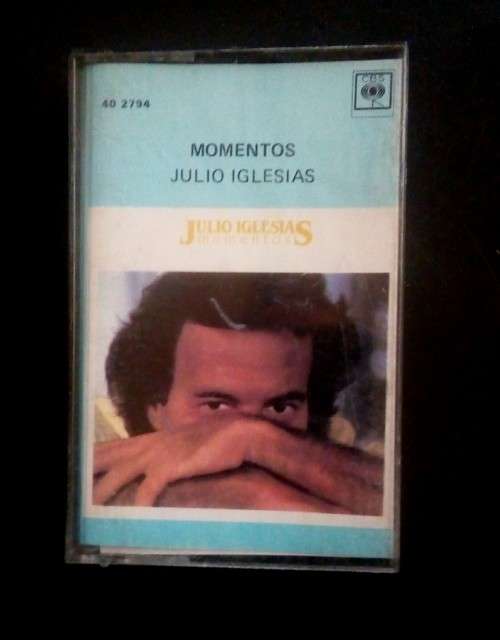 Julio Iglesias - Momentos Cassette Tape