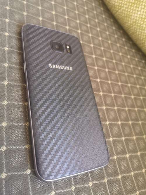 Samsung Galaxy S7 Edge 32 GB Black Onyx (Excellent condition)