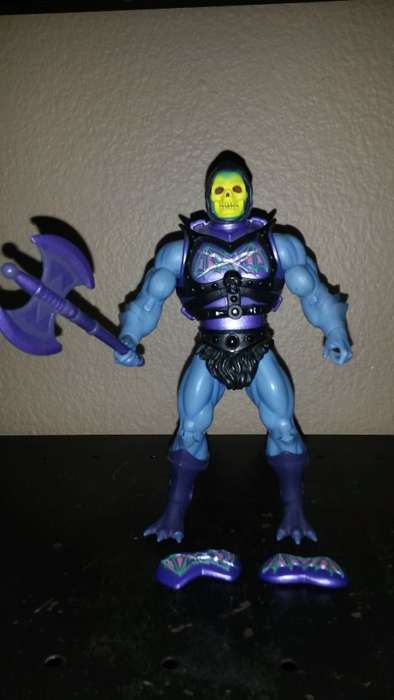 MOTUC Battle Armor Skeletor (opened - complete with all accessories)