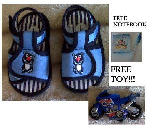 Cute sandals for Baby Boy (Size 1) - Free Toys !!