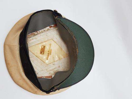Unknown Italian WWII Cap. 56 Cm. Condition is not the greatest, as per pictures.