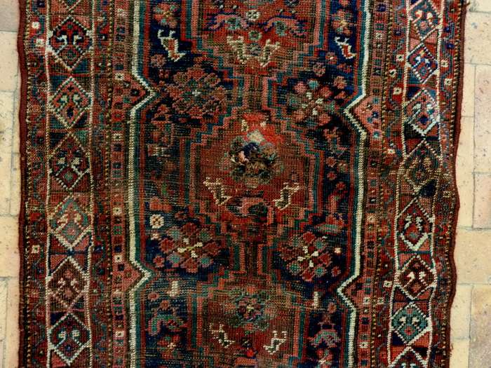 RUG, BEAUTIFUL DESIGN