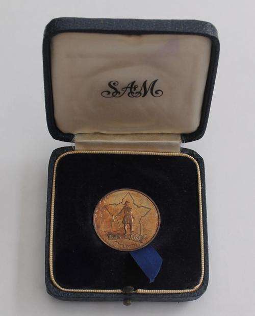 Sterling Silver Van Riebeeck Festival Medallion 1652-1952 in SA Mint Box