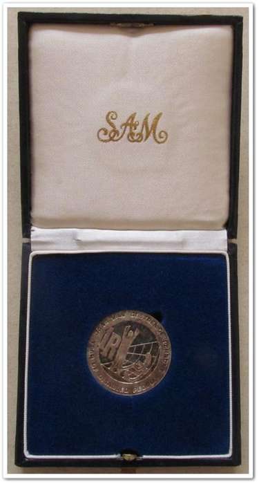 **1986 YEAR OF DISABLED** PROOF SR1 !! IN ORIGINAL BOX !! STARTING @ R1