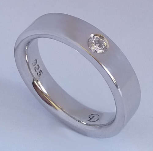 *CD DESIGNER JEWELRY* 0.17ct Bezel CZ Band in Silver- Size U