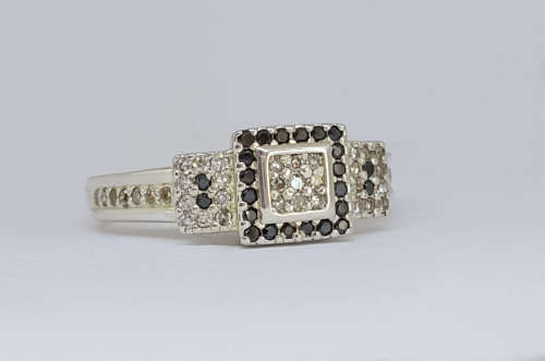 0.34ctw Black Diamond Cluster Ring Size 8.25