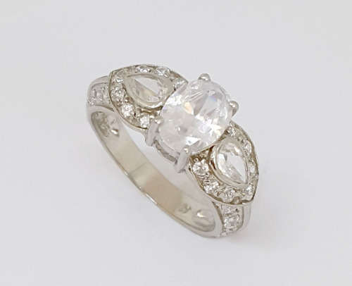 Sterling Silver 2.42ct CZ Oval Ring- Size N/ P