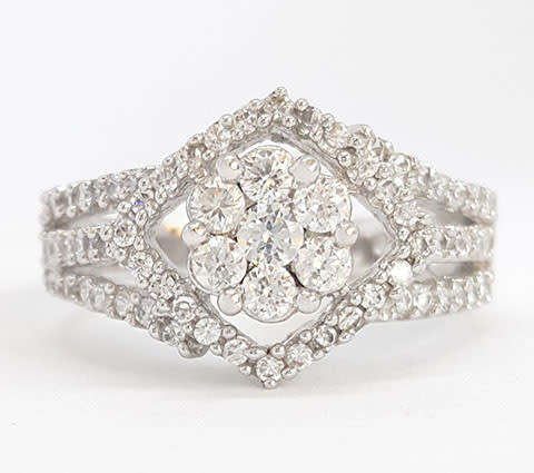 1.75ctw CZ Cluster Halo Ring in Silver- Size 7