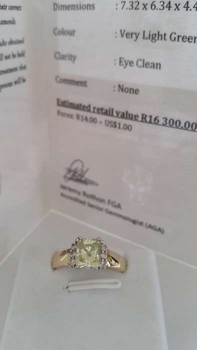 *CD DESIGNER JEWELRY* 1.587ct Moissanite and Diamond Ring in 9k Yellow Gold