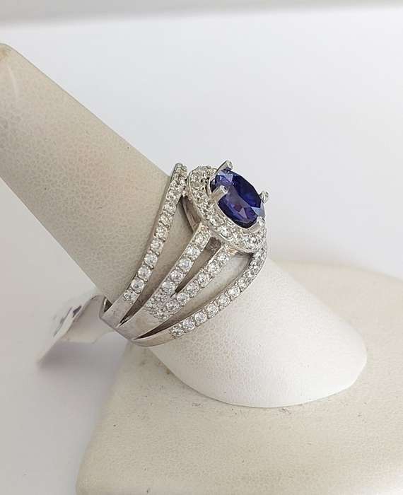 *CD DESIGNER JEWELRY* 2.2ct Cr Tanzanite and CZ Halo Ring in Silver -Size R