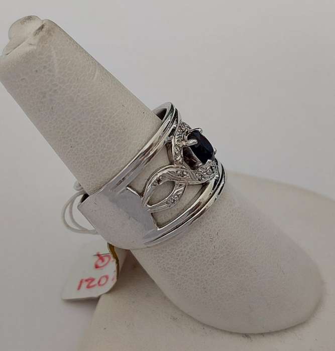 White Gold 0.54ct Oval Sapphire and Diamond ring- Size Q
