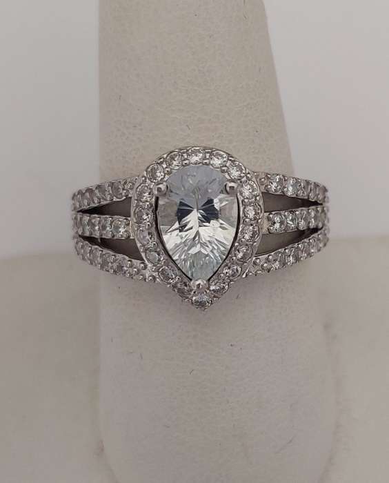 CD DESIGNER JEWELRY 1.5ct Topaz with Halo CZ Ring in Silver- Size R