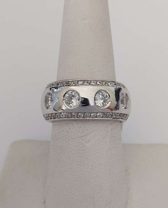 *CD DESIGNER JEWELRY* 1.21ctw CZ 13GRAMS Solid Silver Band