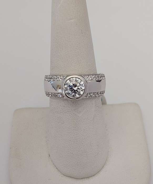 *CD DESIGNER JEWELRY* 1ct Bezel CZ in Silver