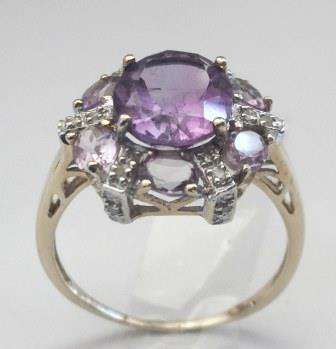 Vintage Edwardian 10ct Gold Amethyst & Diamond "Daisy" Cluster Ring