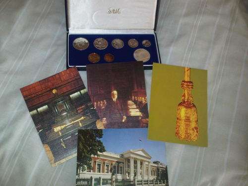 SPECIAL***1985 Proof Coin Set with Parliament R1 Coin and 1985 Paliarment Post Cards***