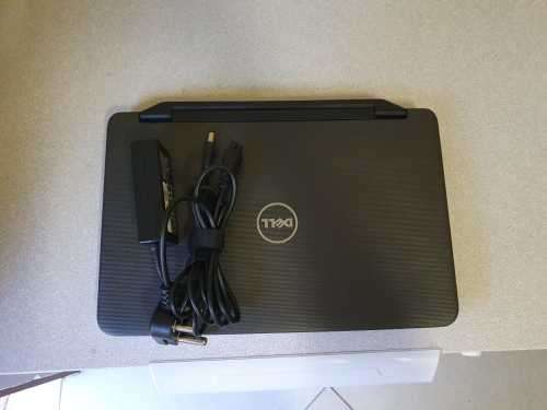 Dell Vostro 1540 (Core i3, 500 GB HDD, 4 GB RAM)