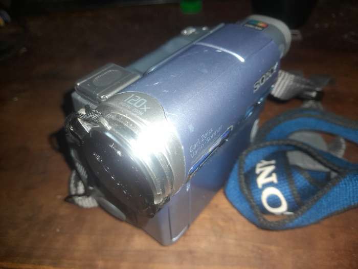 SONY DCR-TRV22E DIGITAL HANDYCAM | MiniDV/Digital8 CASSETTE | MEMORY STICK PRO SLOT | RETRO