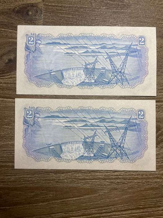 TW de Jongh  ***  R2  ***  1974 second issue  ***  2 excellent notes in sequence