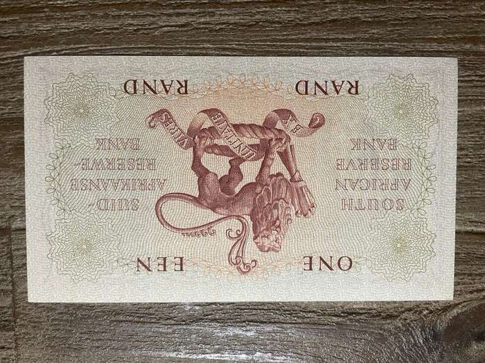 Rissik  ***  R1  ***  1962  first issue  ***  Uncirculated condition