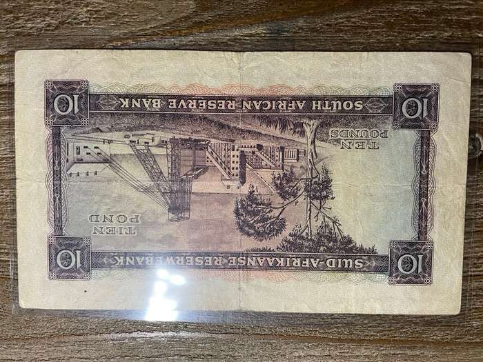 MH de Kock  *  10 pounds  *  third issue 1952  *  harded to find in this issue