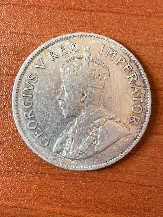 1930 *** 2 1/2 Shilling *** Vf condition *** Scarce coin