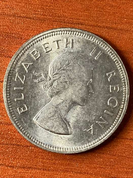1953 *** 2 1/2 Shilling *** Very decent condition minimum au