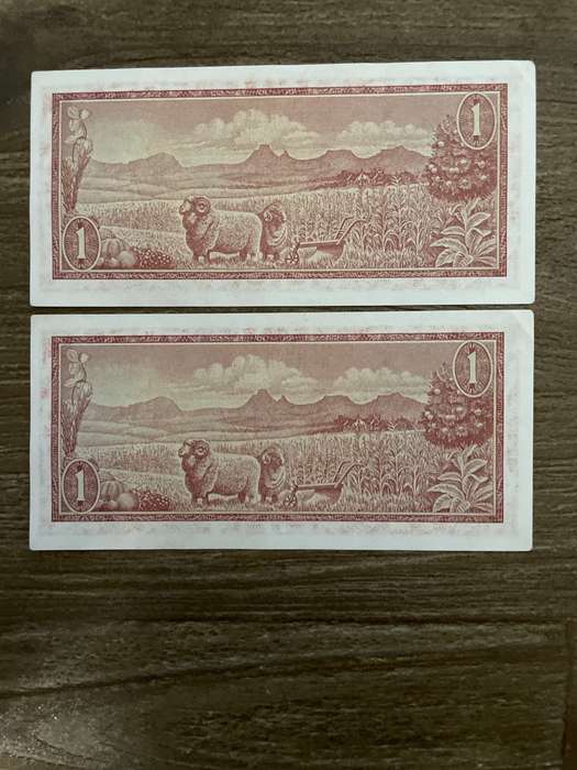 De Jongh *** R1 *** 1975 *** third issue *** 2 great consecutive notes, scarce