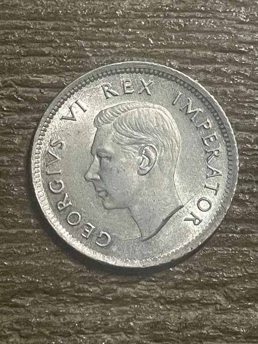 1942 *** 6P *** au to unc