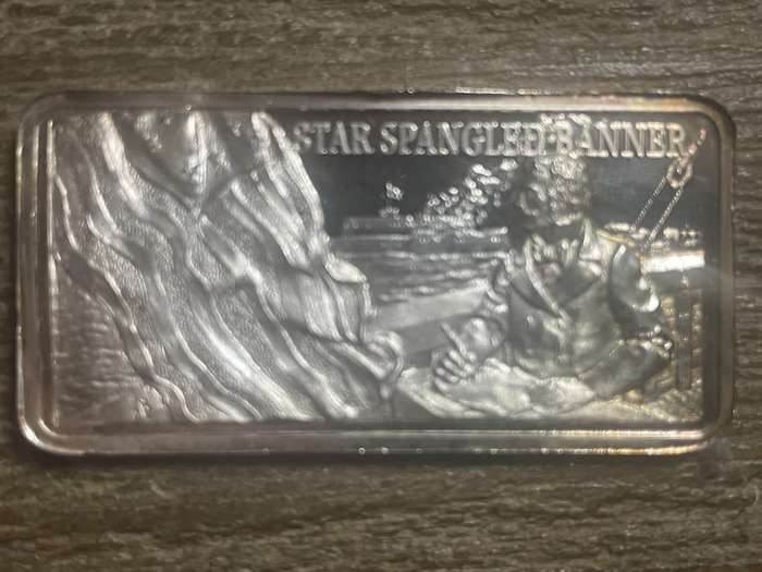 Silver 1 oz *** Star Spangler Banner *** 1976 Hamilton Mint do your research - the last of our stock
