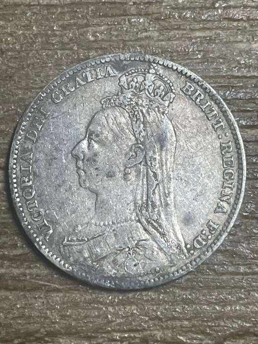 1890 *** British  Shilling *** vf condition