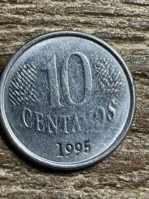 1995 *** Brazil 10 centavos *** Significant wear