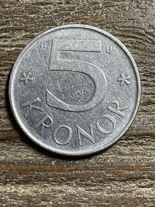 1985 *** Swedish 5 Kroner *** highly collectable