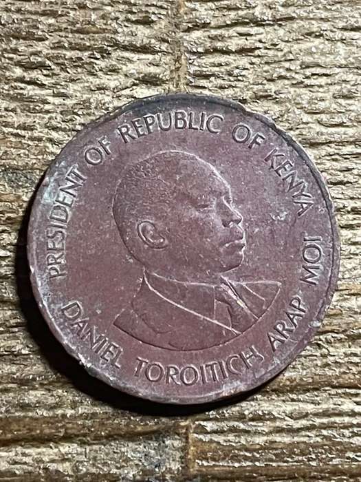 1991 *** Kenya 5c *** vf