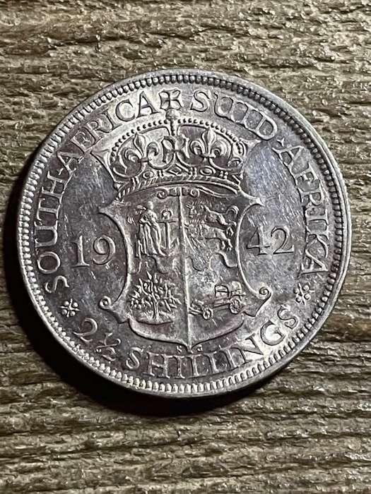 1942 *** 2 1/2 Shilling  *** rich toning