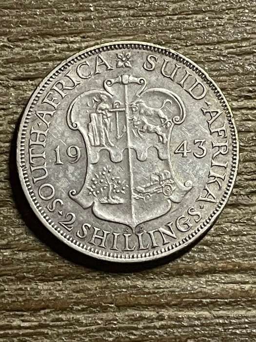 1943 *** 2 Shilling *** decent features better than photos