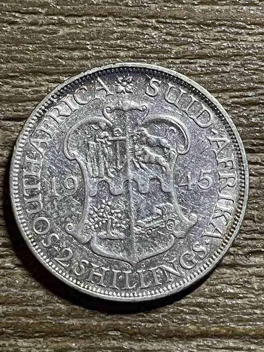 1945 *** 2 Shilling *** a/unc  please see pictures