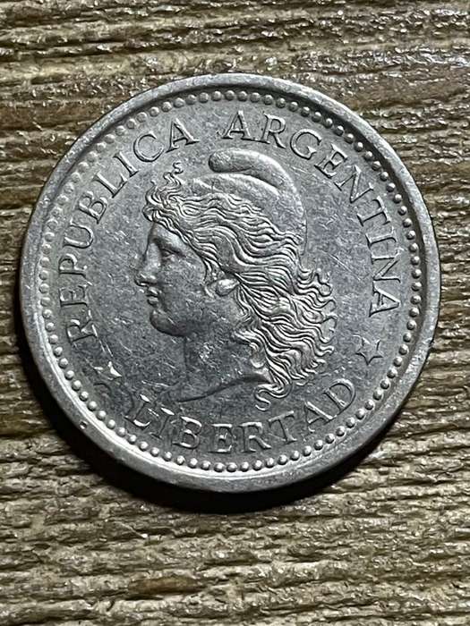 1960 *** Argentina 1 peso ***