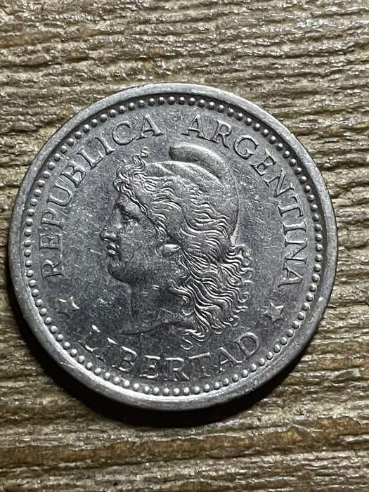 1959 *** argentina 1 peso *** collect world coins