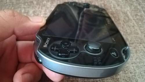 PS VITA WIFI (PCH-1004) CONSOLE