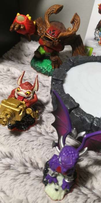 AWESOME PS3 SKYLANDERS BUNDLE