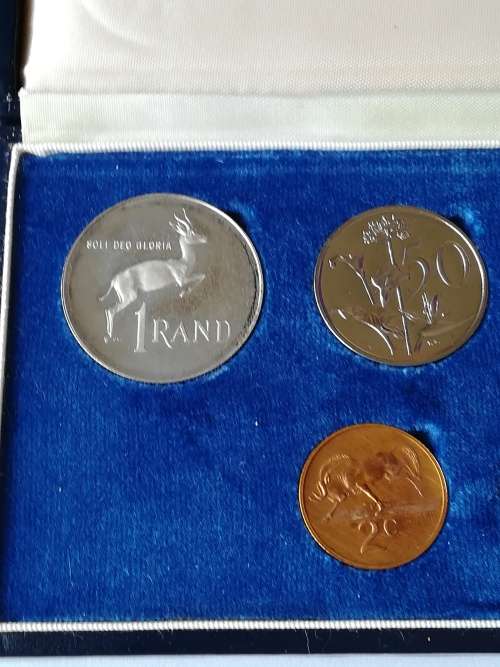 1931 Penny!! Ultra rare!!+ Silver 1979 Proof set!Weekend Auction. From R1.