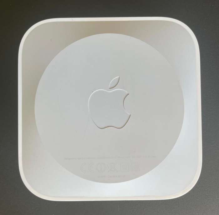 Apple Airport Express Best Airplay 2 - A1393 with Audio Aux & Optical out
