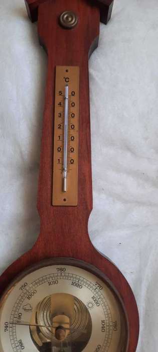 Barometer with the thermometer CelsiusPrice R1380 open to offers 57cm long
